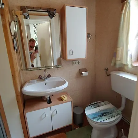 Mountain View With Waterbed Apartment